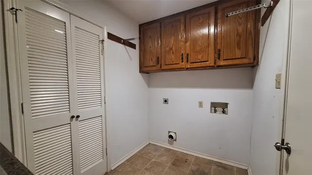 $2,700 | 2813 Woodpath Lane, Bedford, TX 76021