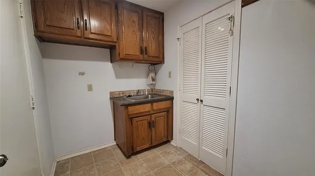 $2,700 | 2813 Woodpath Lane, Bedford, TX 76021