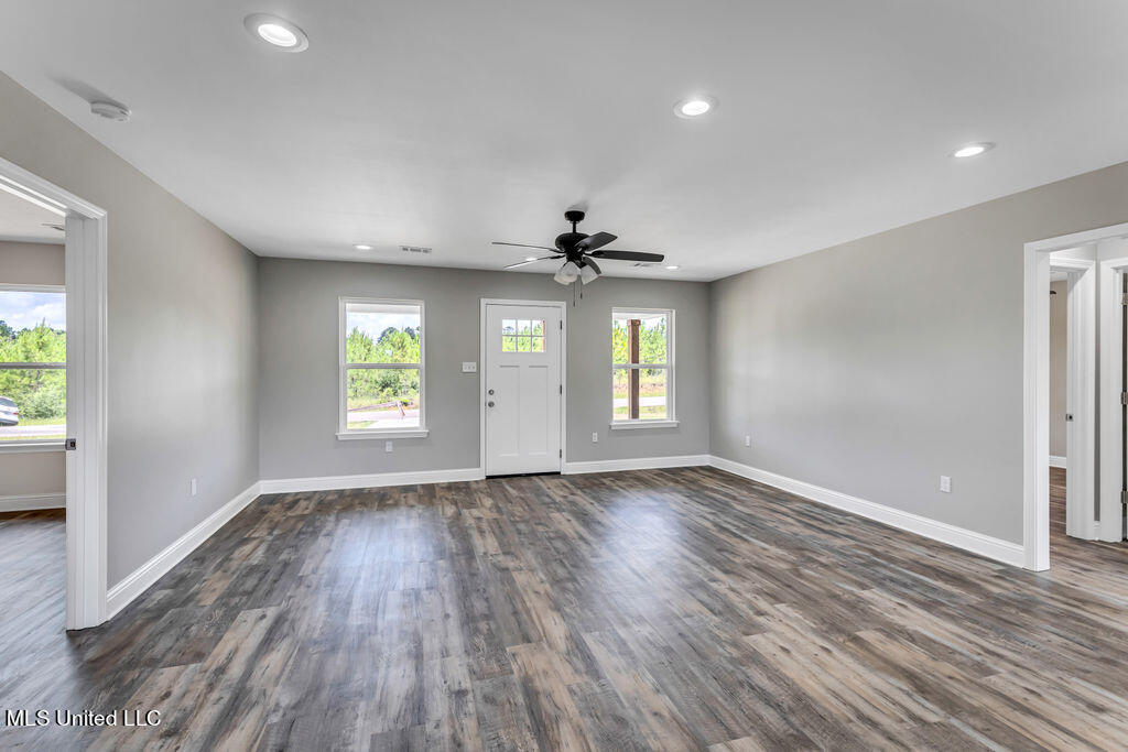424 Peters Road Poplarville, MS 39470 - Photo 7 of 26 424PetersRd-7