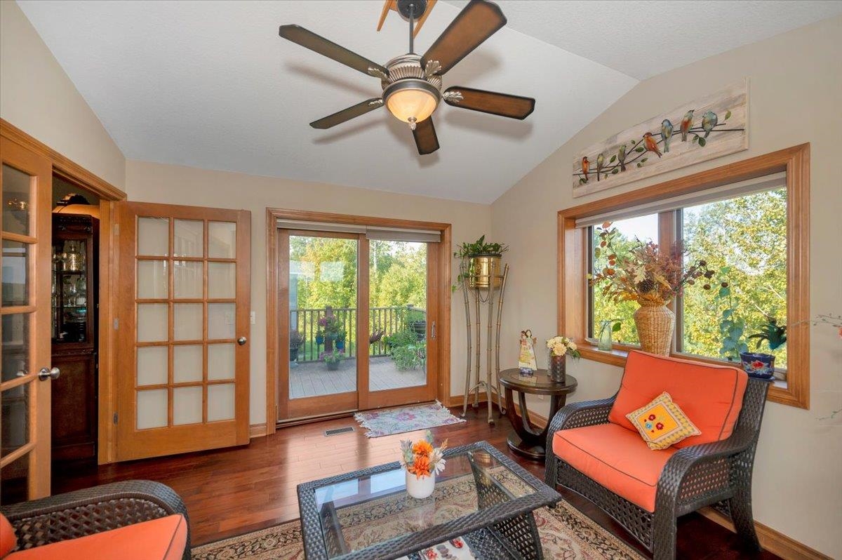 205 Bluffs Ridge Court Duluth, MN 55811 - Photo 11 of 37