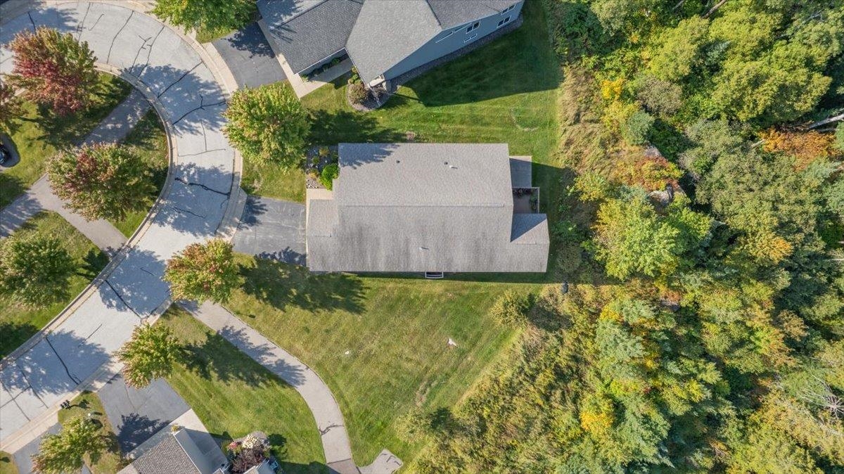 205 Bluffs Ridge Court Duluth, MN 55811 - Photo 34 of 37