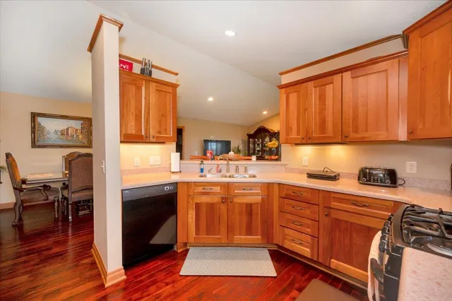 $609,900 | 205 Bluffs Ridge Court, Duluth, MN 55811