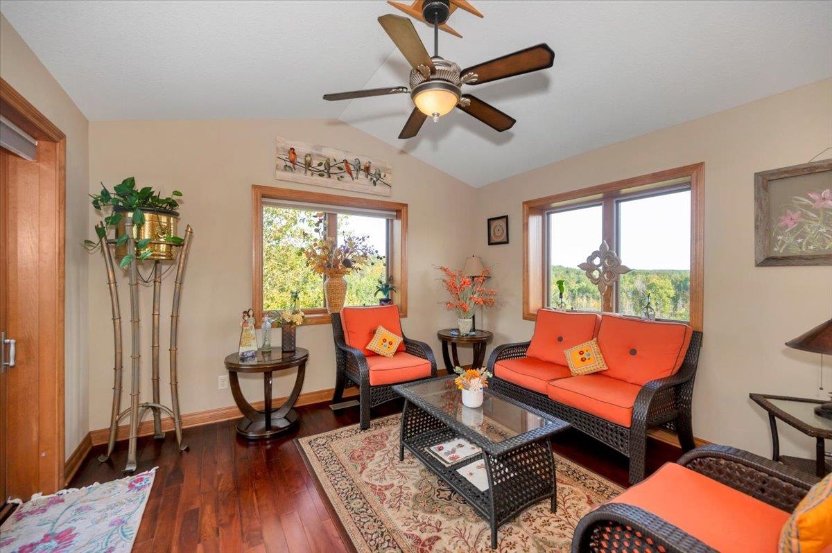 205 Bluffs Ridge Court Duluth, MN 55811 - Photo 10 of 37