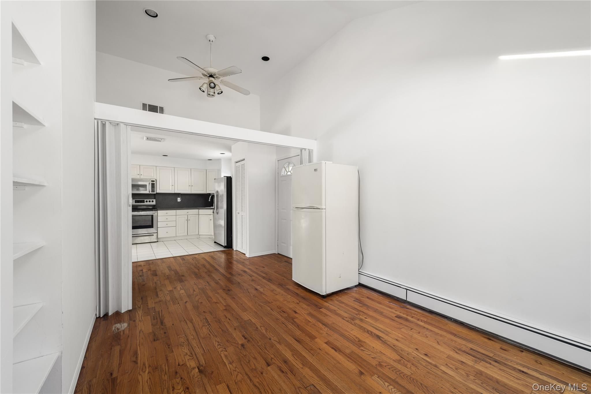 24 Elderberry Road Syosset, NY 11791 - Photo 12 of 48