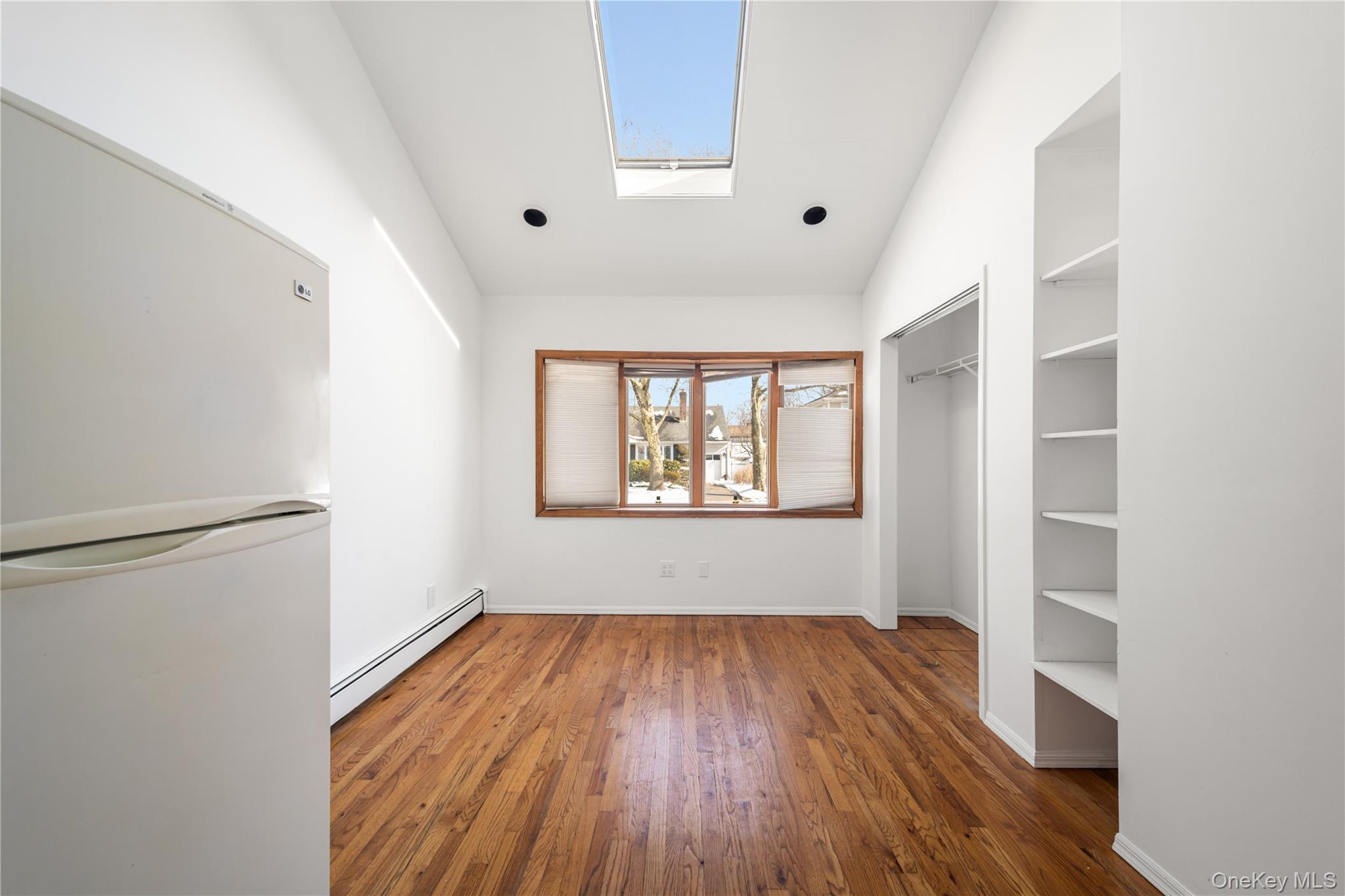 24 Elderberry Road Syosset, NY 11791 - Photo 13 of 48