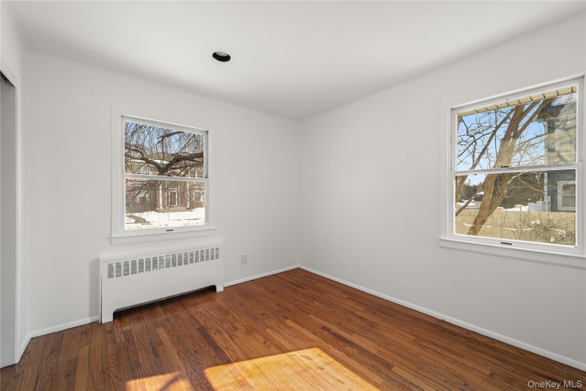 24 Elderberry Road Syosset, NY 11791 - Photo 24 of 48