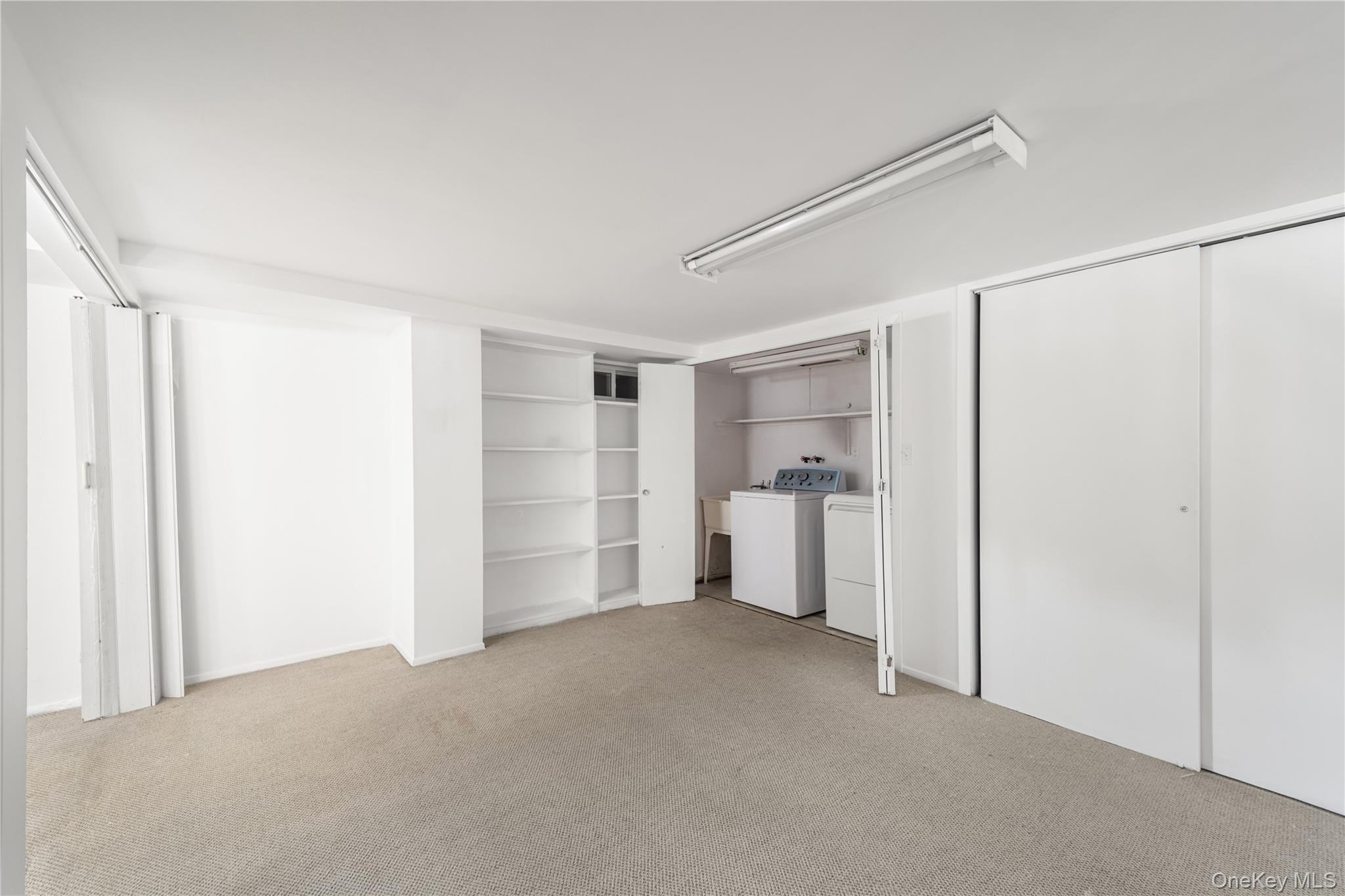 24 Elderberry Road Syosset, NY 11791 - Photo 32 of 48