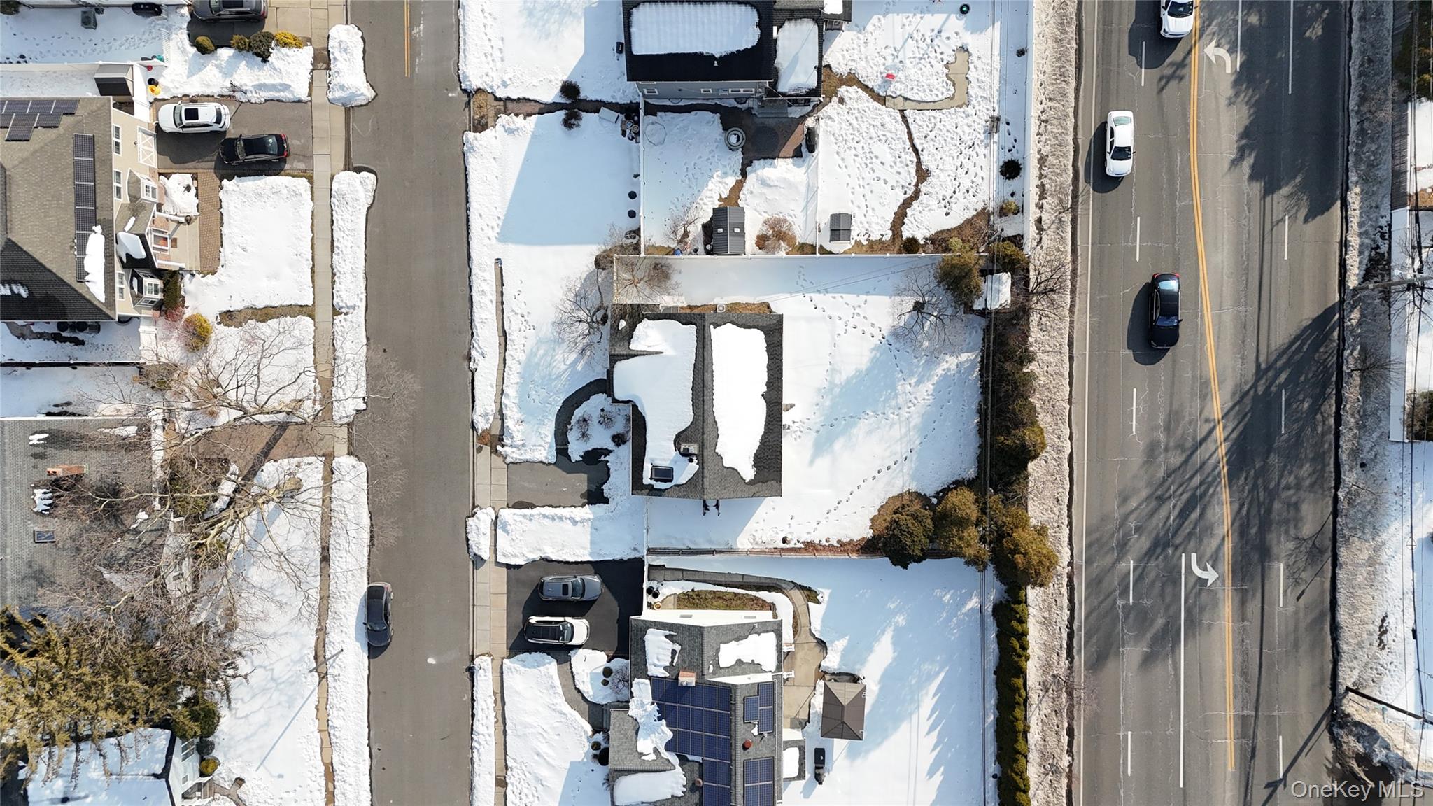 24 Elderberry Road Syosset, NY 11791 - Photo 43 of 48