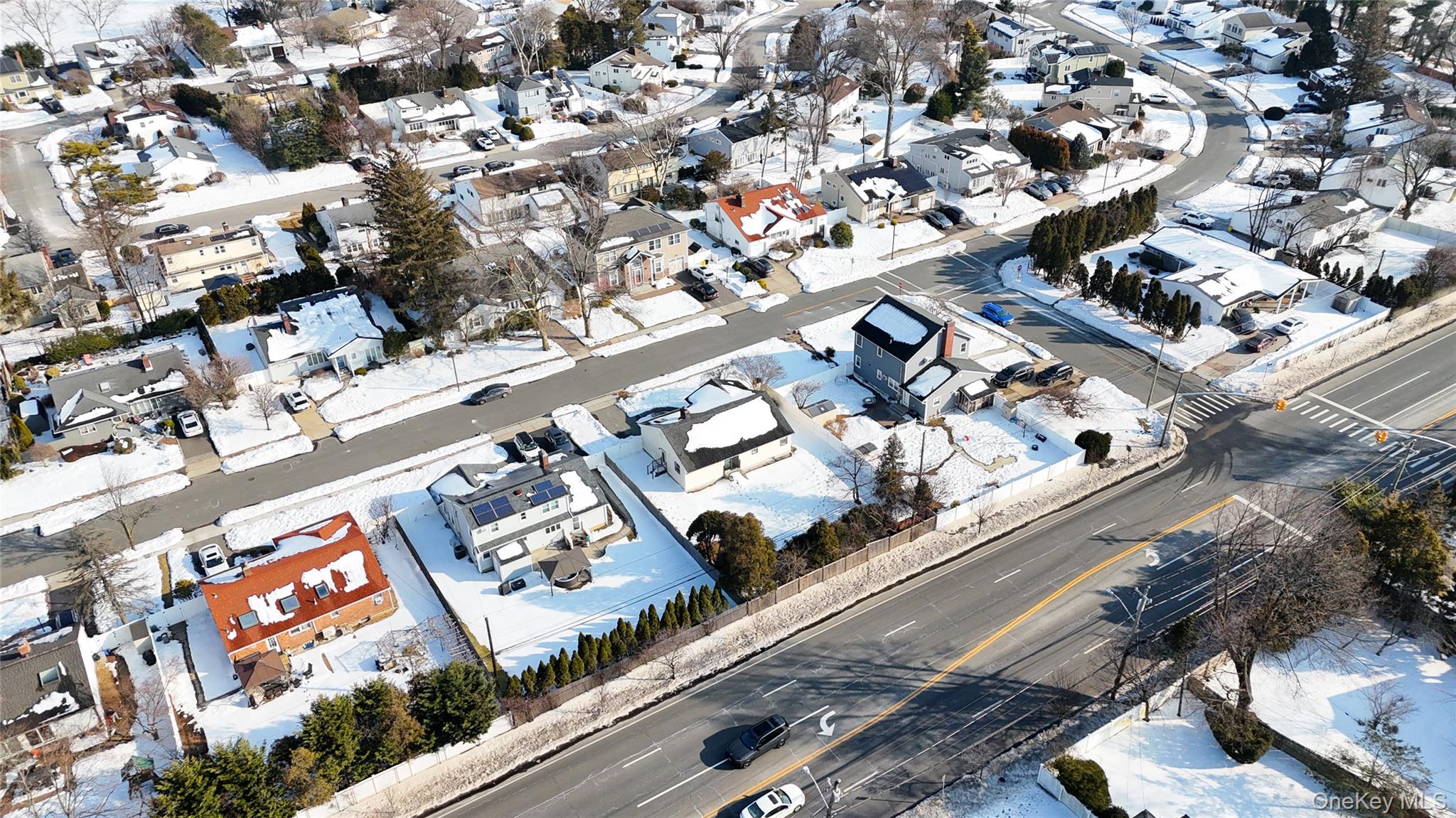 24 Elderberry Road Syosset, NY 11791 - Photo 46 of 48