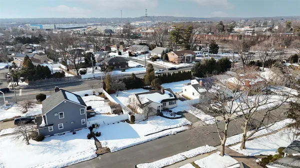 $799,950 | 24 Elderberry Road, Syosset, NY 11791