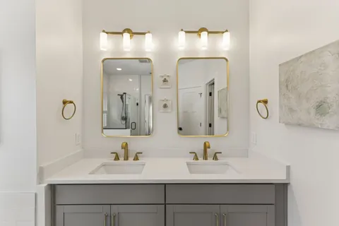 a bathroom with a tub