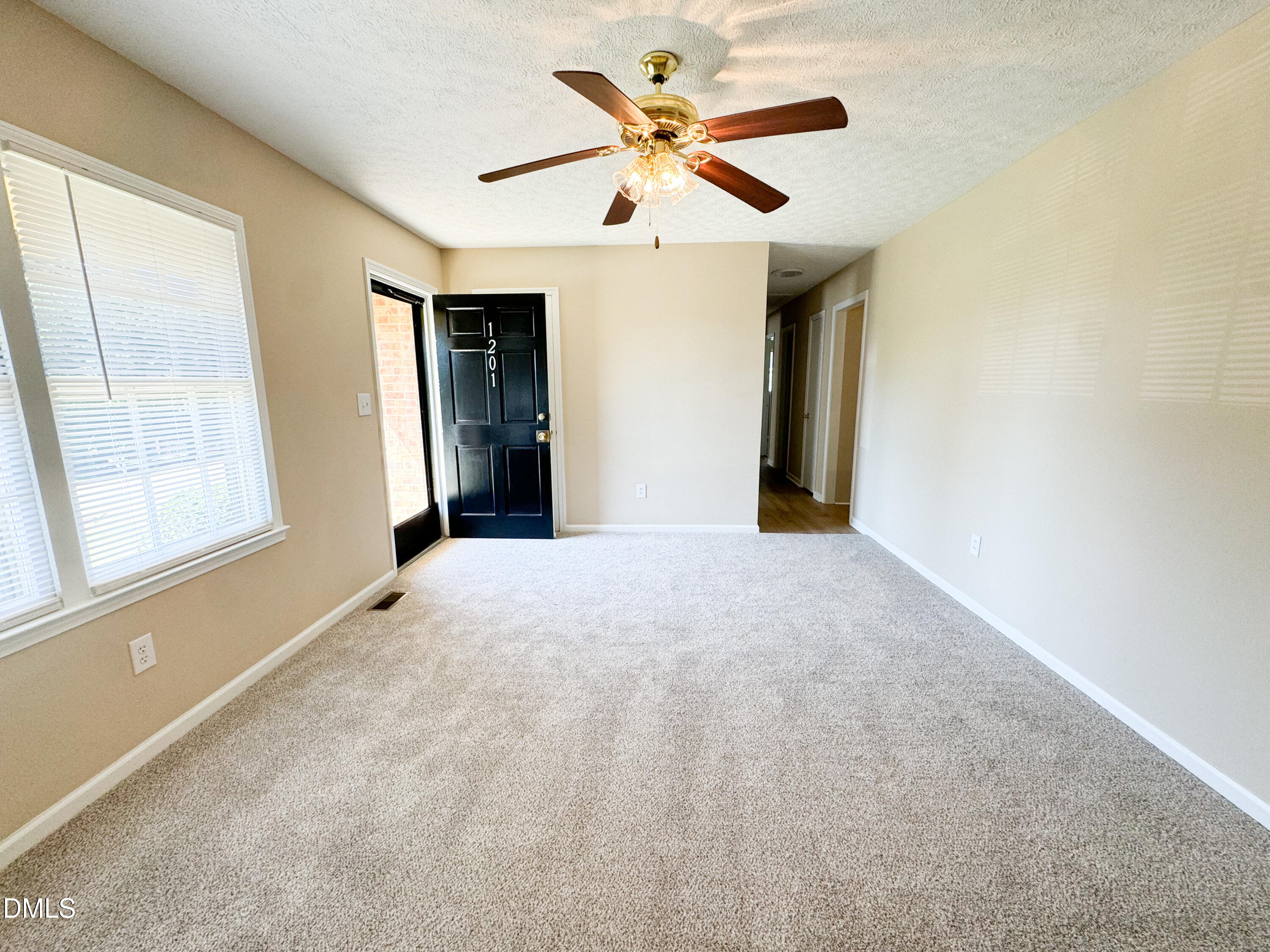 1201 Dover Street Roxboro, NC 27573 - Photo 5 of 21 D957DFD5-F9B5-448A-9549-F43B103F613F