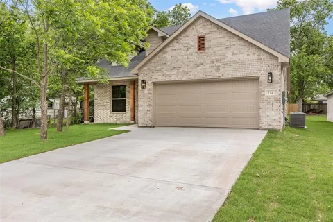 $318,900 | 714 East McGee Street, Sherman, TX 75090