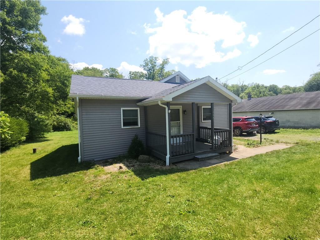 4447 Hollow Road New Castle, PA 16101 - Photo 3 of 15