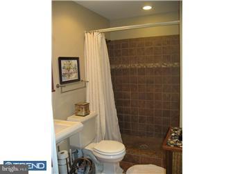 640 Crestwood Road Wayne, PA 19087 - Photo 9 of 12