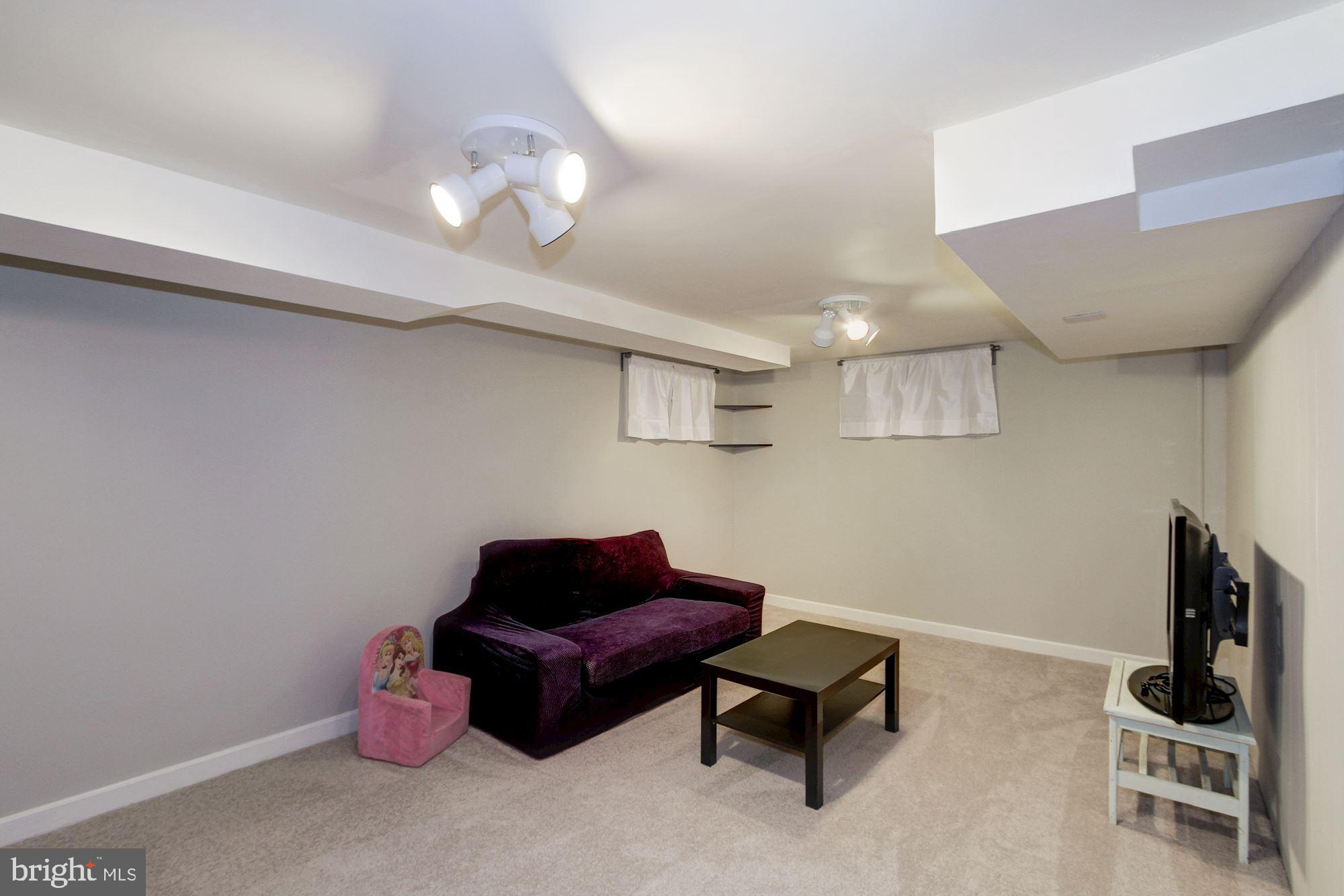 9316 Glenville Road Silver Spring, MD 20901 - Photo 33 of 43 Gallery Image 33