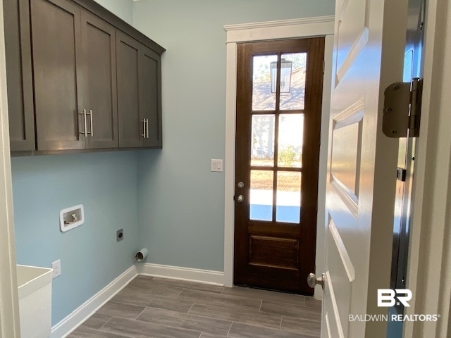 11036 Redfern Road Daphne, AL 36526 - Photo 13 of 25 Laundry Room
