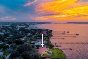 901 Southeast Riverside Drive Stuart, FL 34994 - Photo 9 of 53 RX-11119320_9