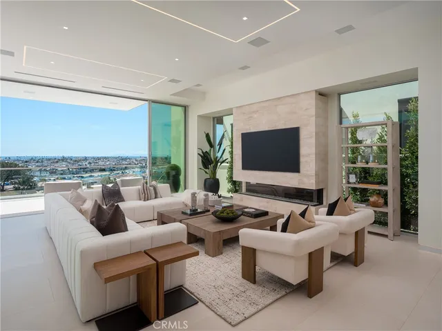 $95,000 | 1119 Dolphin Terrace, Corona del Mar, CA 92625