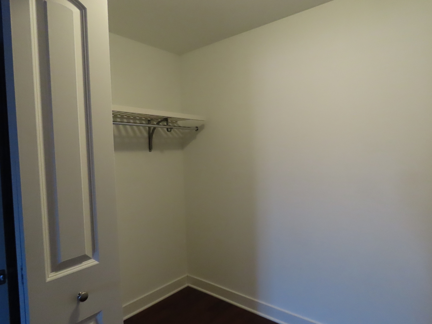 14830 Ketelaar Drive, Unit 4E Midlothian, IL 60445 - Photo 14 of 23 a view of a small space