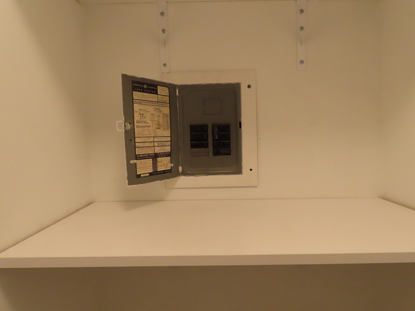14830 Ketelaar Drive, Unit 4E Midlothian, IL 60445 - Photo 17 of 23 a view of empty room