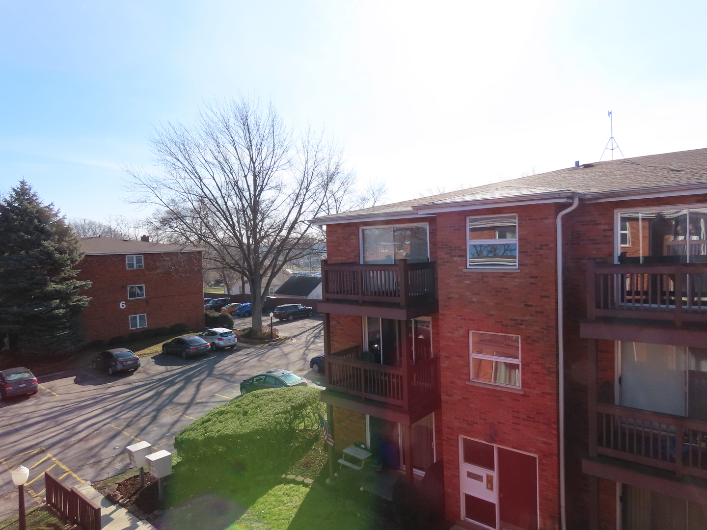 14830 Ketelaar Drive, Unit 4E Midlothian, IL 60445 - Photo 18 of 23 a brick building with a large windows