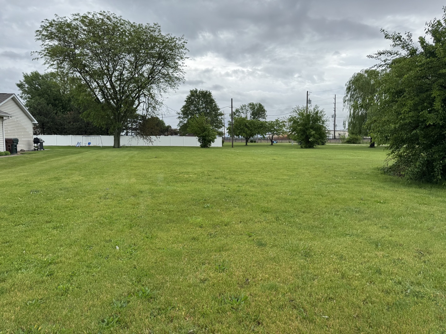 504 North Pine Street Gardner, IL 60424 - Photo 2 of 6 a view of a green field