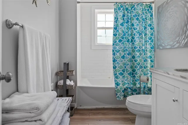 $8,750 | 180 Cottage Walk, Ocean Beach, NY 11770