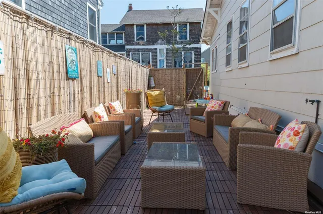 $8,750 | 180 Cottage Walk, Ocean Beach, NY 11770