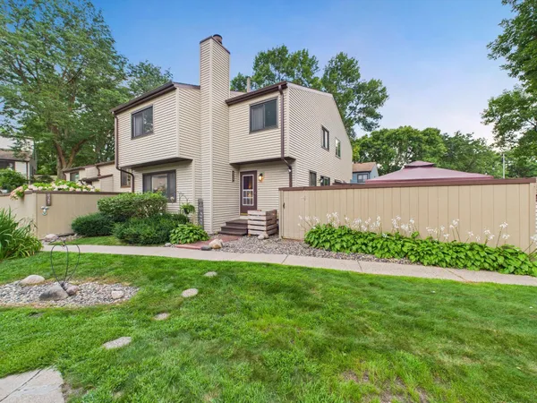 $266,000 | 6359 St John's Drive, Eden Prairie, MN 55346