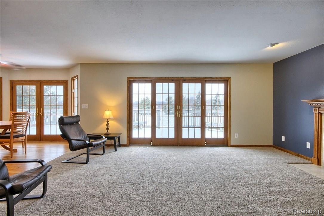 2863 Ready Road Carleton, MI 48117 - Photo 7 of 34 LIVING ROOM