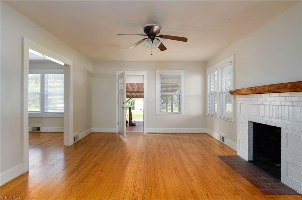 500 Midway School Road Lexington, NC 27295 - Photo 8 of 36 Living Room