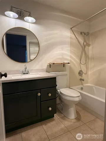 $2,500 | 10160 Northeast 137th Place, Unit 10160, Kirkland, WA 98034