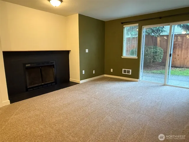 $2,500 | 10160 Northeast 137th Place, Unit 10160, Kirkland, WA 98034