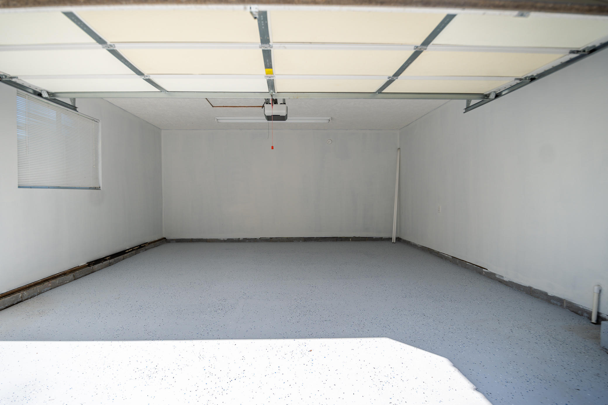 437 Morie Road Dandridge, TN 37725 - Photo 21 of 26 garage