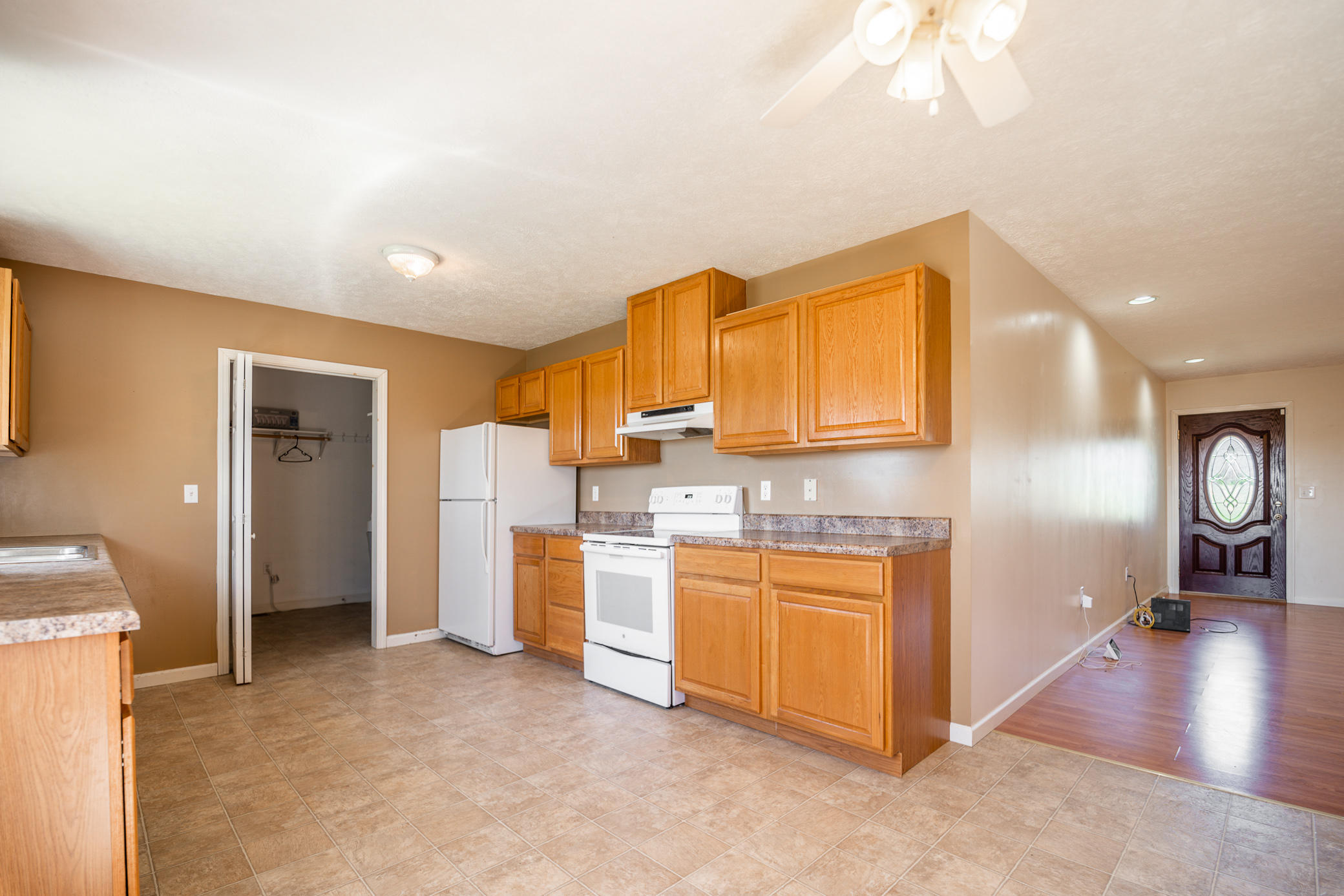 437 Morie Road Dandridge, TN 37725 - Photo 10 of 26 kitchen view 2