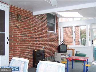 8223 Rising Sun Avenue Philadelphia, PA 19111 - Photo 11 of 12 Sun Room