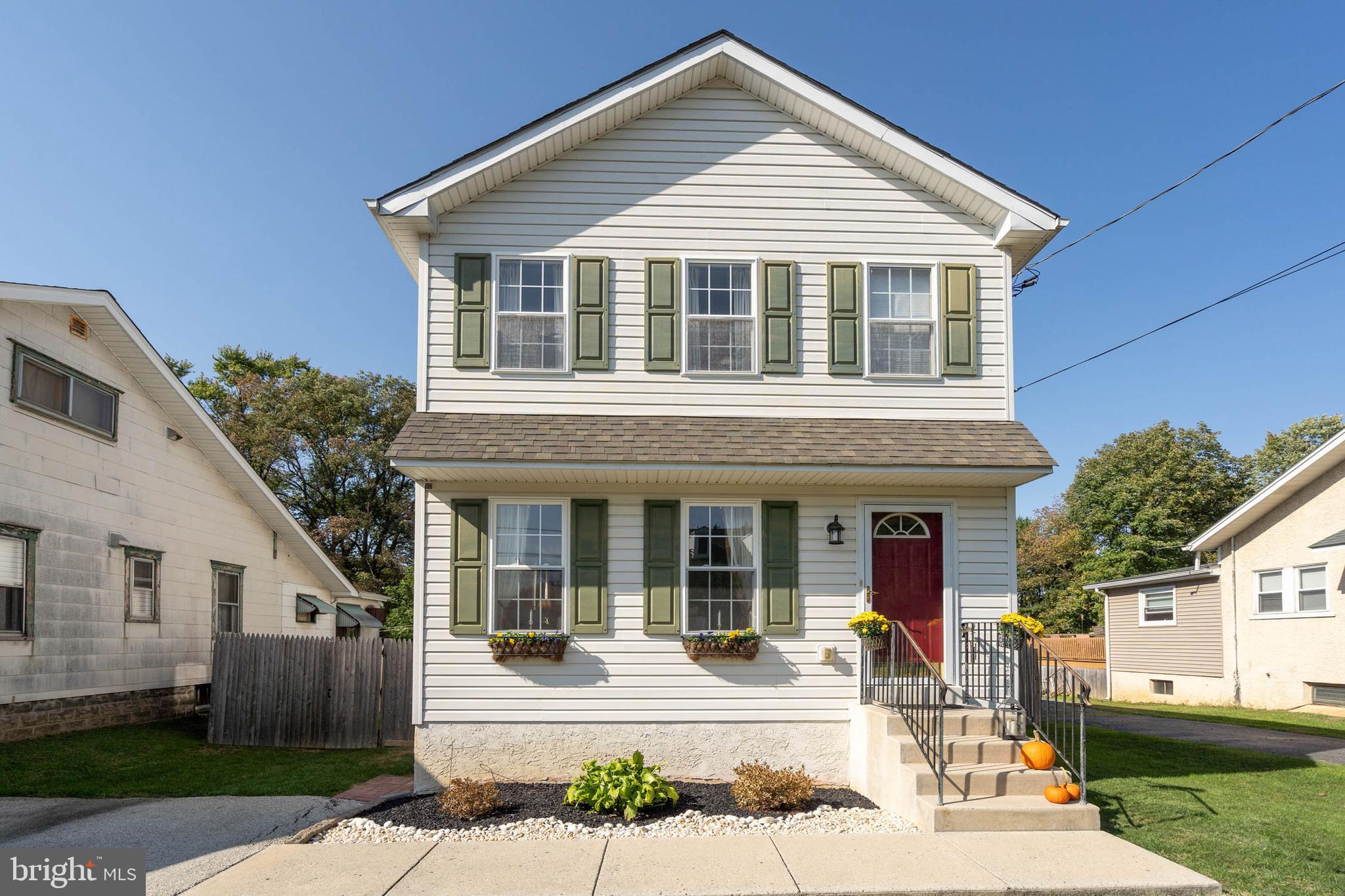 336 Ruth Avenue Aston, PA 19014 - Photo 3 of 32 Gallery Image 3