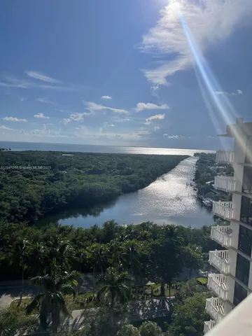 $5,950 | 1121 Crandon Boulevard, Unit E1205, Key Biscayne, FL 33149