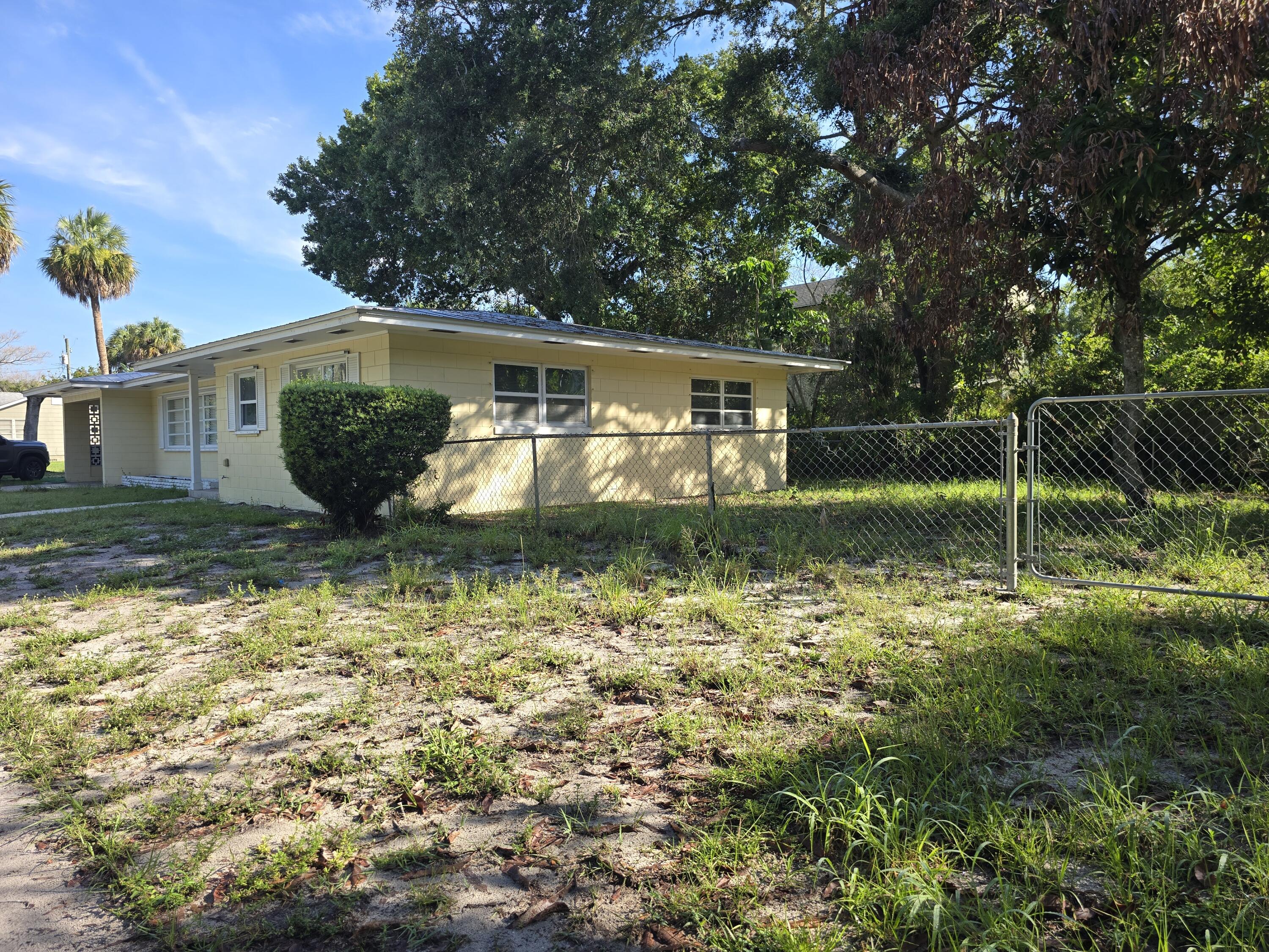580 Wendell Road Fort Pierce, FL 34950 - Photo 23 of 25 20260617_091159