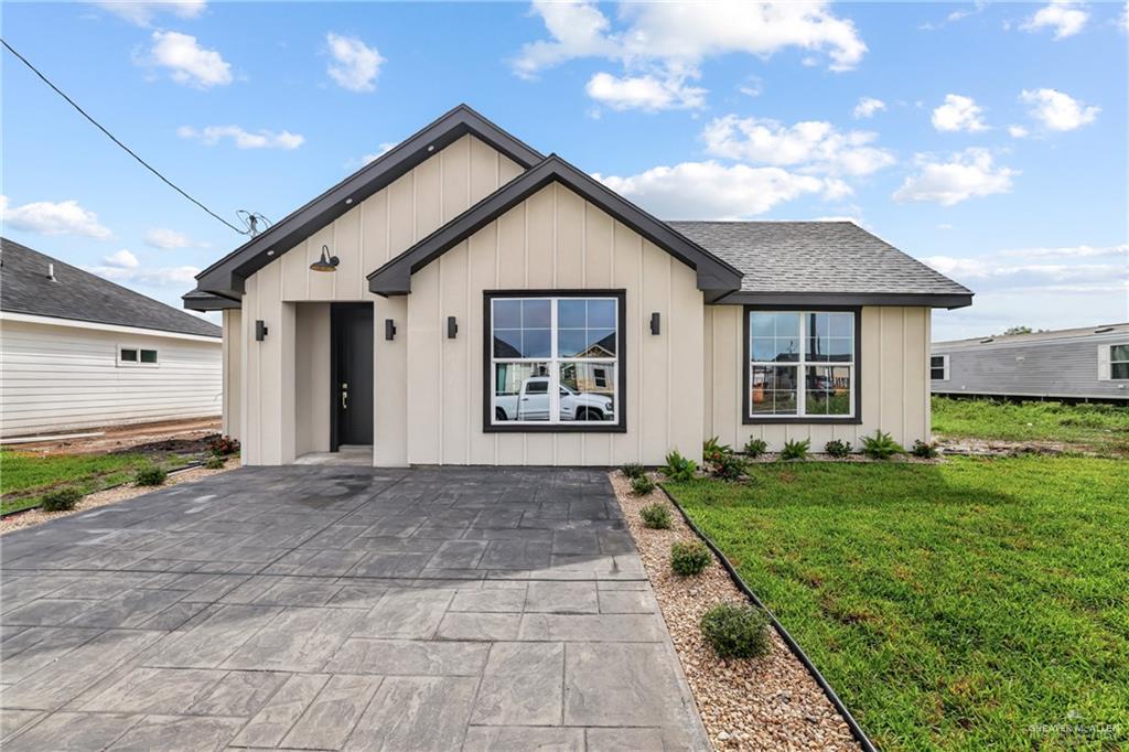 2303 Via Roma Road Weslaco, TX 78596 - Photo 1 of 24 Gallery Image 1