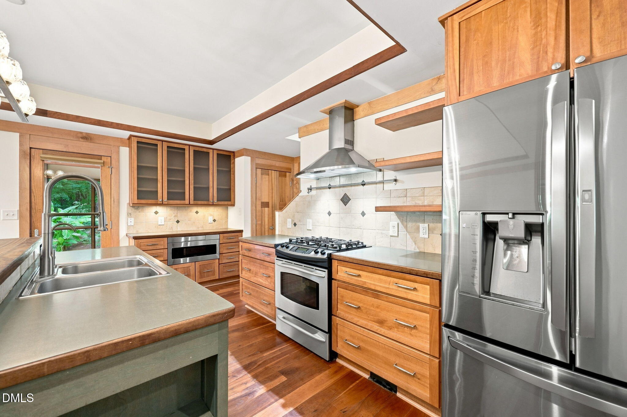 2219 Ridgewood Road Chapel Hill, NC 27516 - Photo 21 of 75 47-web-or-mls-IMG_3173_Edit