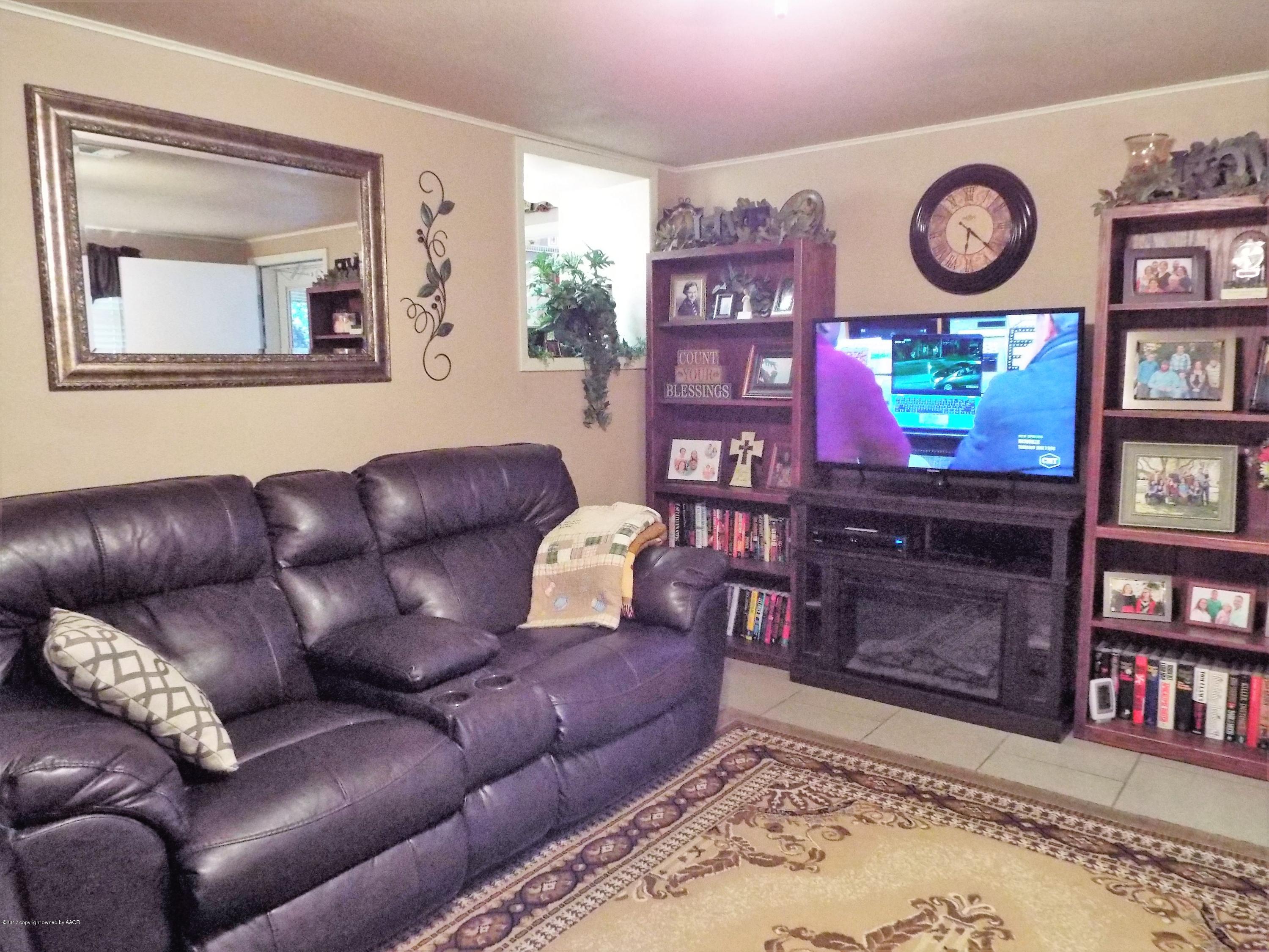 3607 Royal Road Amarillo, TX 79109 - Photo 5 of 18 DSCF2351