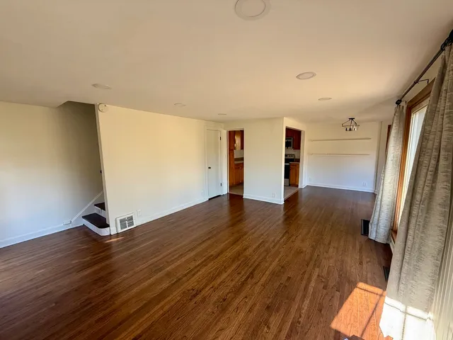 $2,900 | 4700 Teonia Woods Drive, Rolling Meadows, IL 60008