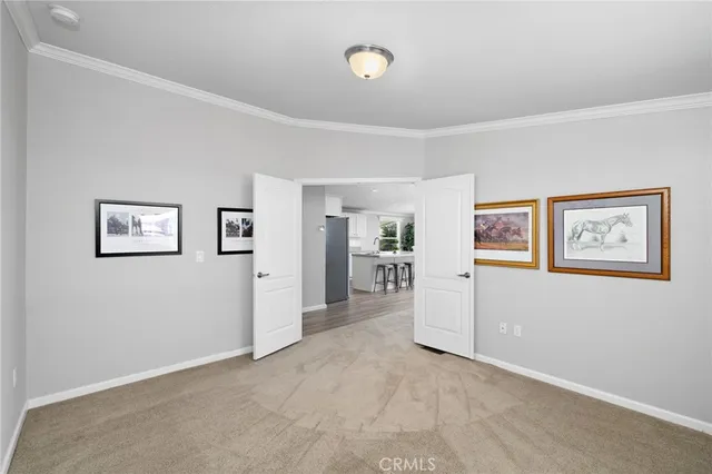 a view of a livingroom with an entryway