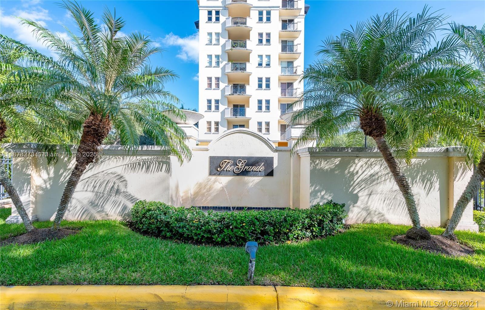 9021 Southwest 94th Street, Unit PH07 Miami, FL 33176 - Photo 27 of 32 a front view of a house with garden