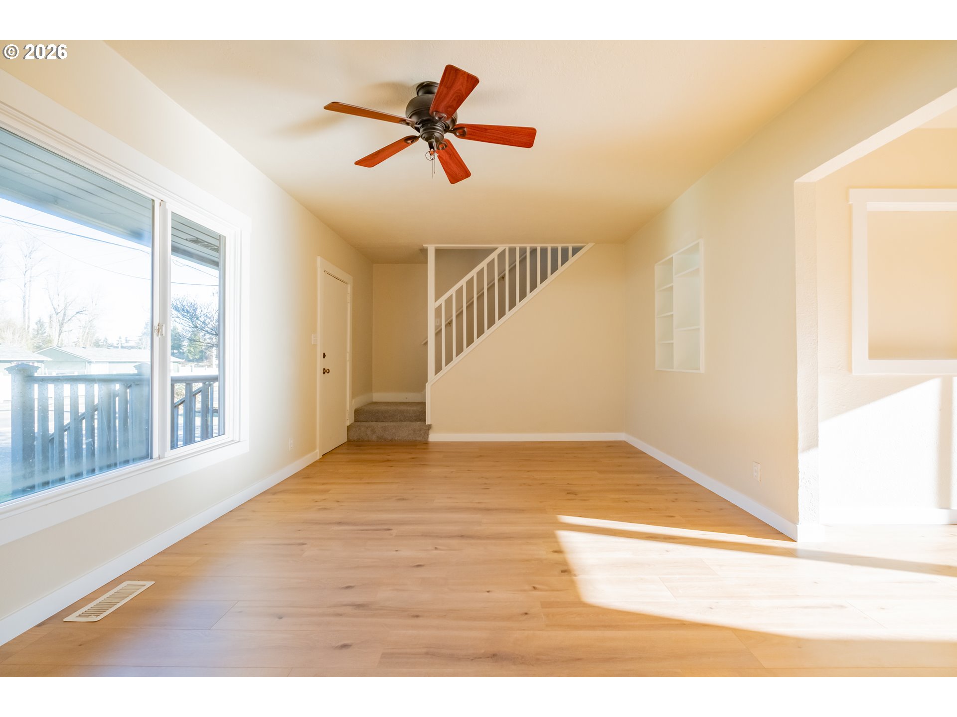 3392 Sunnyview Road Northeast Salem, OR 97301 - Photo 22 of 47 a view of an empty room