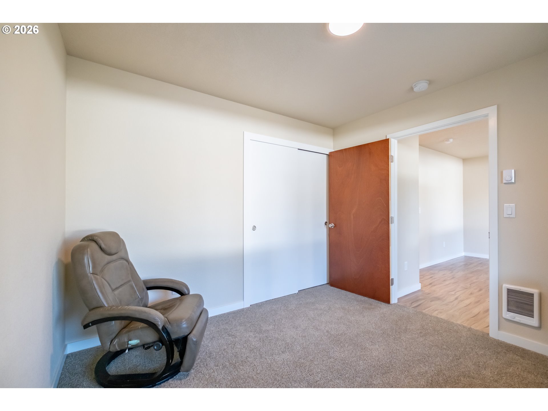 3392 Sunnyview Road Northeast Salem, OR 97301 - Photo 34 of 47 a view of a livingroom with furniture