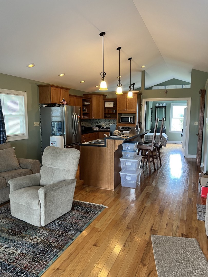 979 North 24th Road Oglesby, IL 61348 - Photo 3 of 33 Gallery Image 3