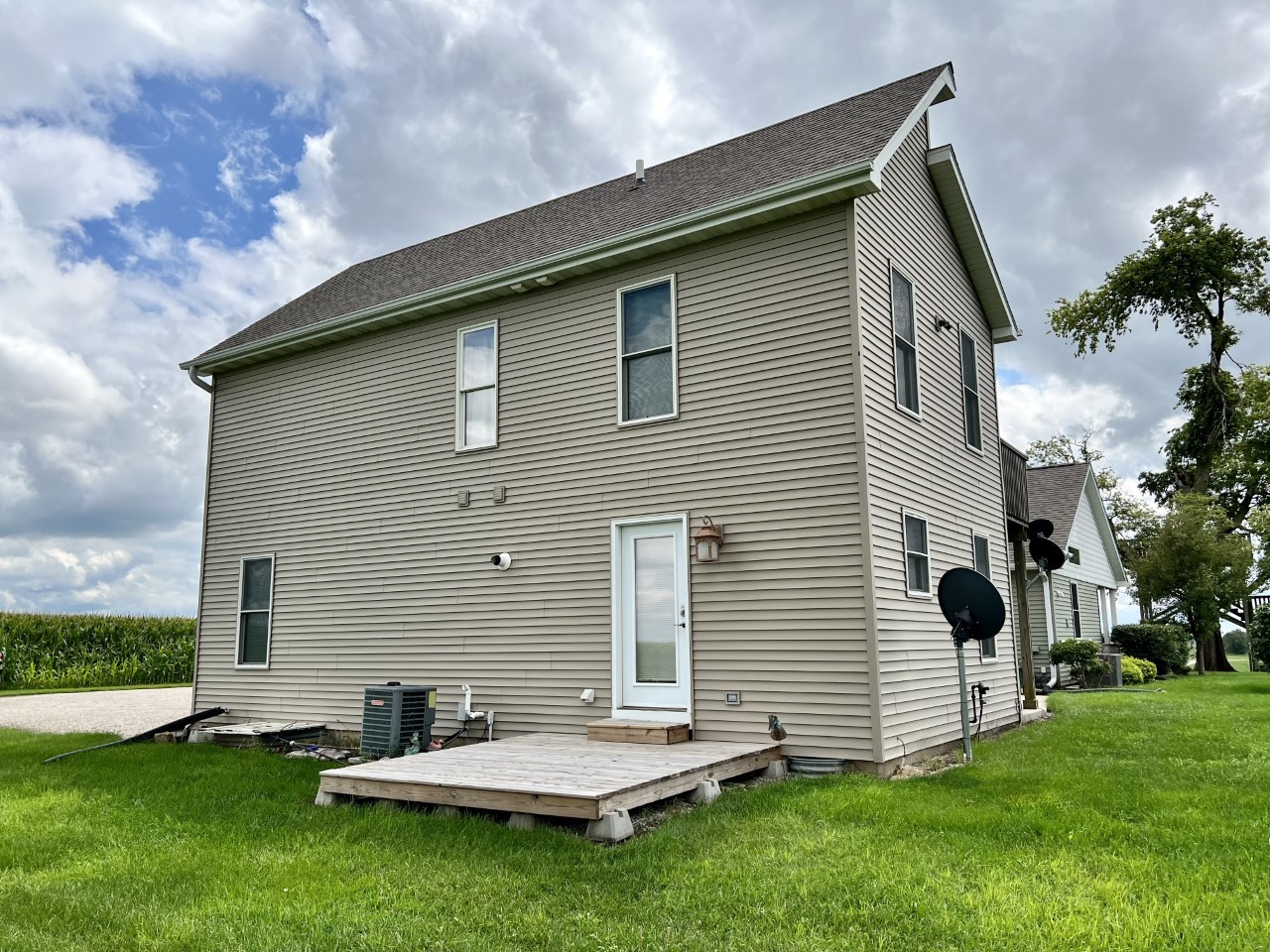 979 North 24th Road Oglesby, IL 61348 - Photo 32 of 33 Gallery Image 32